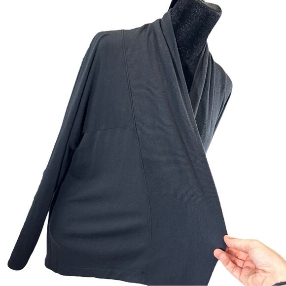 2/$25 Athleta Nirvana Wear Two Ways Wrap Cardi Cardigan Black Athleisure Witchy - Picture 6 of 12